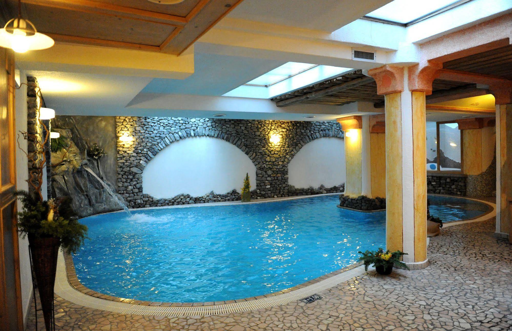 Hotel Helvetia Лівіньо Екстер'єр фото